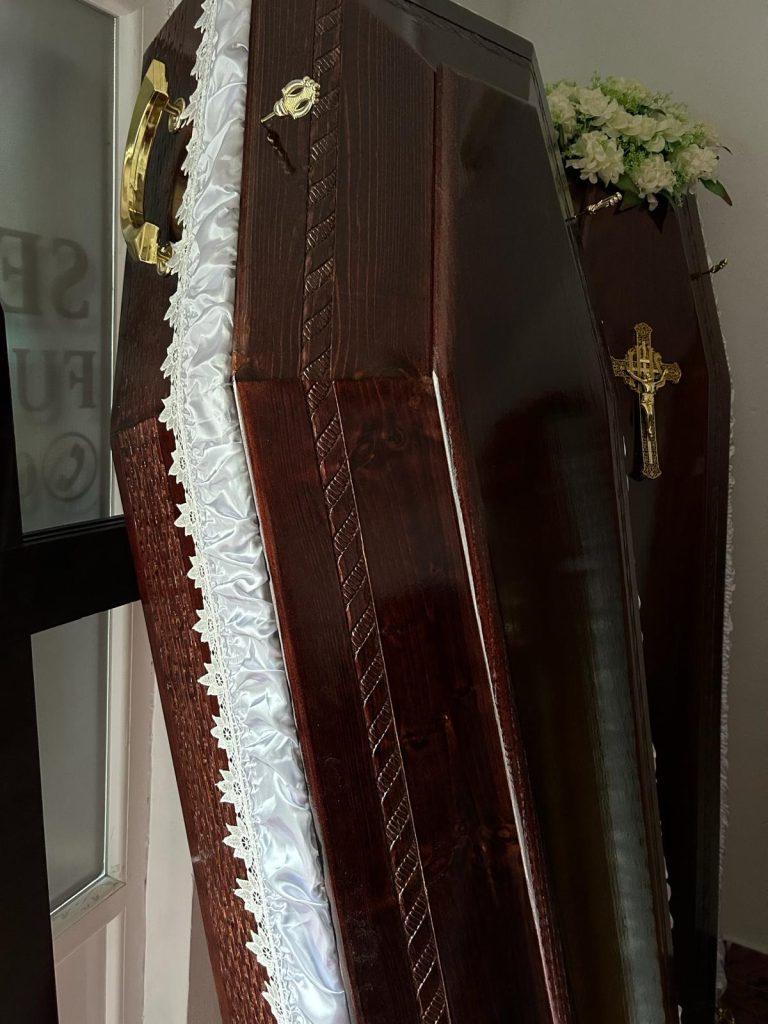 servicii funerare turda